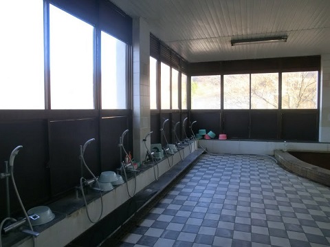 男子浴場